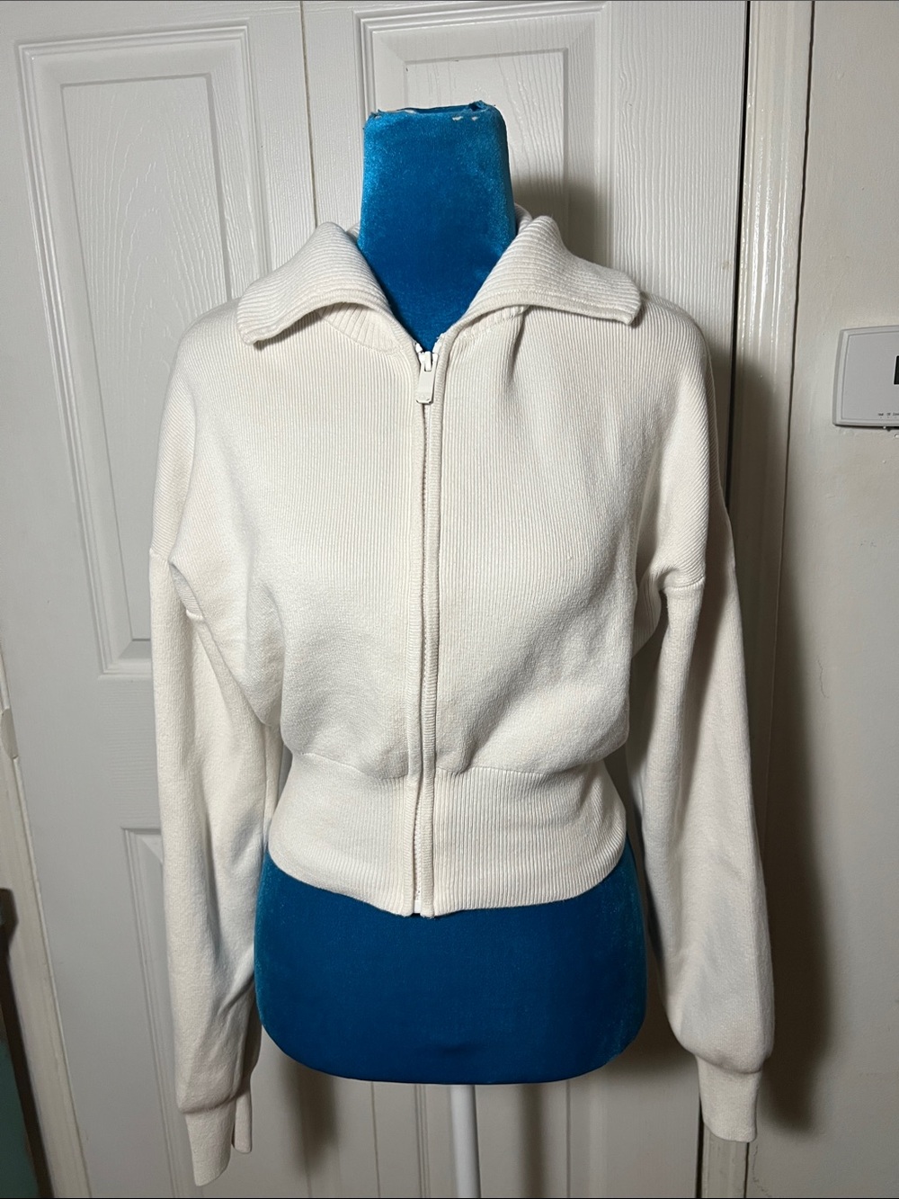 Alo Yoga Scholar Jacket Cream Women’s Small